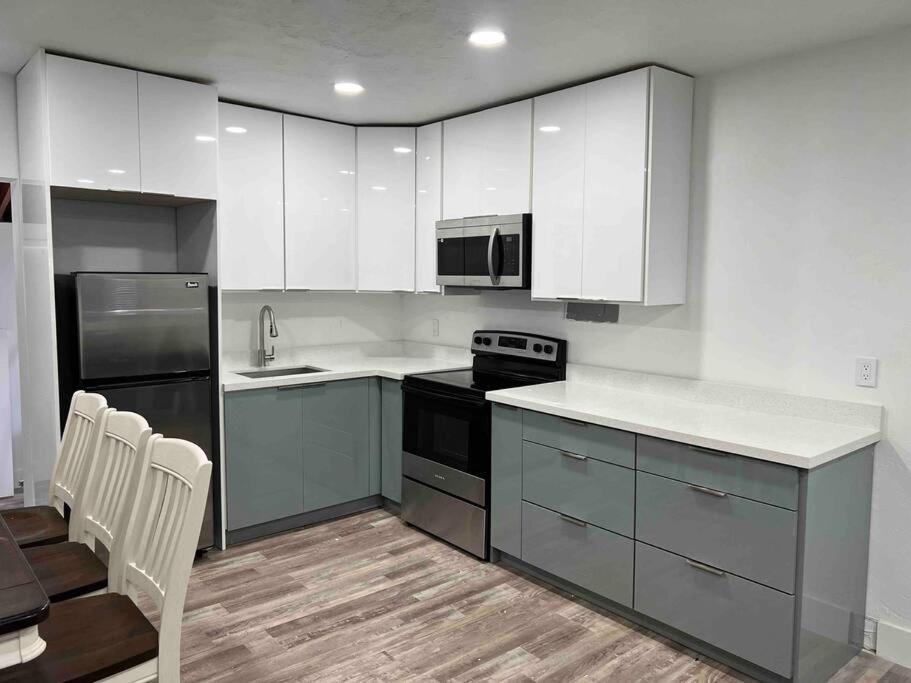 マイアミ Entire 3/1 House Near Wynwood!ヴィラ エクステリア 写真