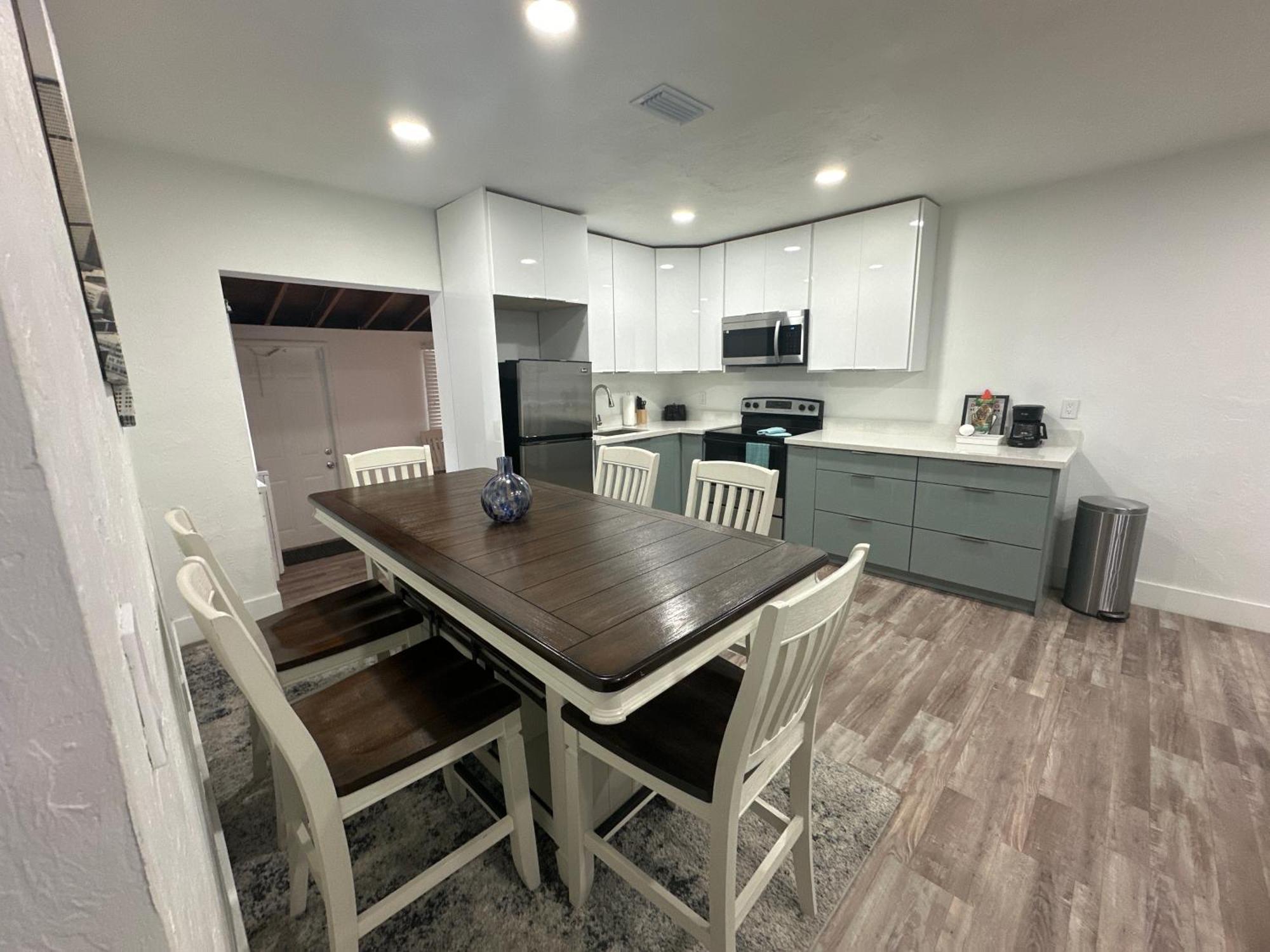 マイアミ Entire 3/1 House Near Wynwood!ヴィラ エクステリア 写真